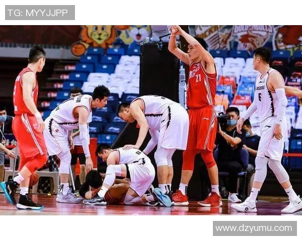 成都篮球队与武汉篮球队赛后复盘分析速度对抗的关键因素与影响 成都篮球队与武汉篮球队赛后复盘分析速度对抗的关键因素与影响