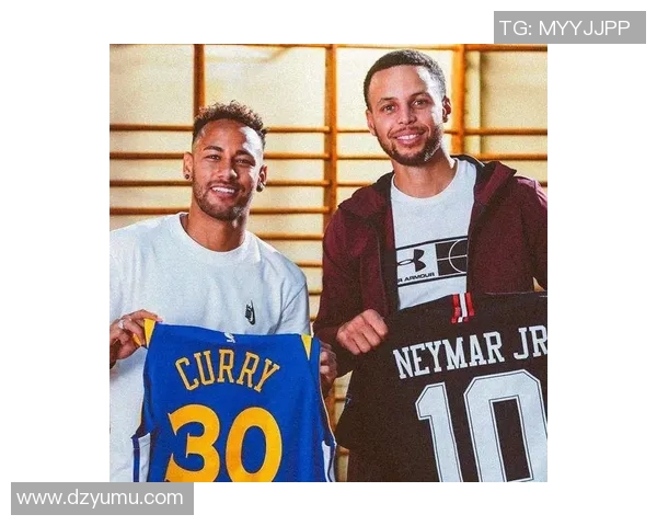 明星同框:演员与足球巨星的精彩合影瞬间展示魅力与风采 明星同框:演员与足球巨星的精彩合影瞬间展示魅力与风采