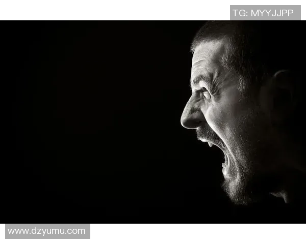 足球明星灰色头发女的魅力与风采揭秘,如何在绿茵场上绽放光彩 足球明星灰色头发女的魅力与风采揭秘,如何在绿茵场上绽放光彩